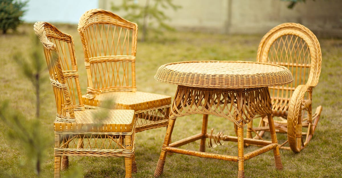 Pintar muebles de mimbre con spray